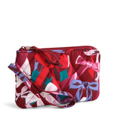 Outlet Essential Zip Wristlet