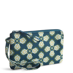 Outlet Essential Zip Wristlet